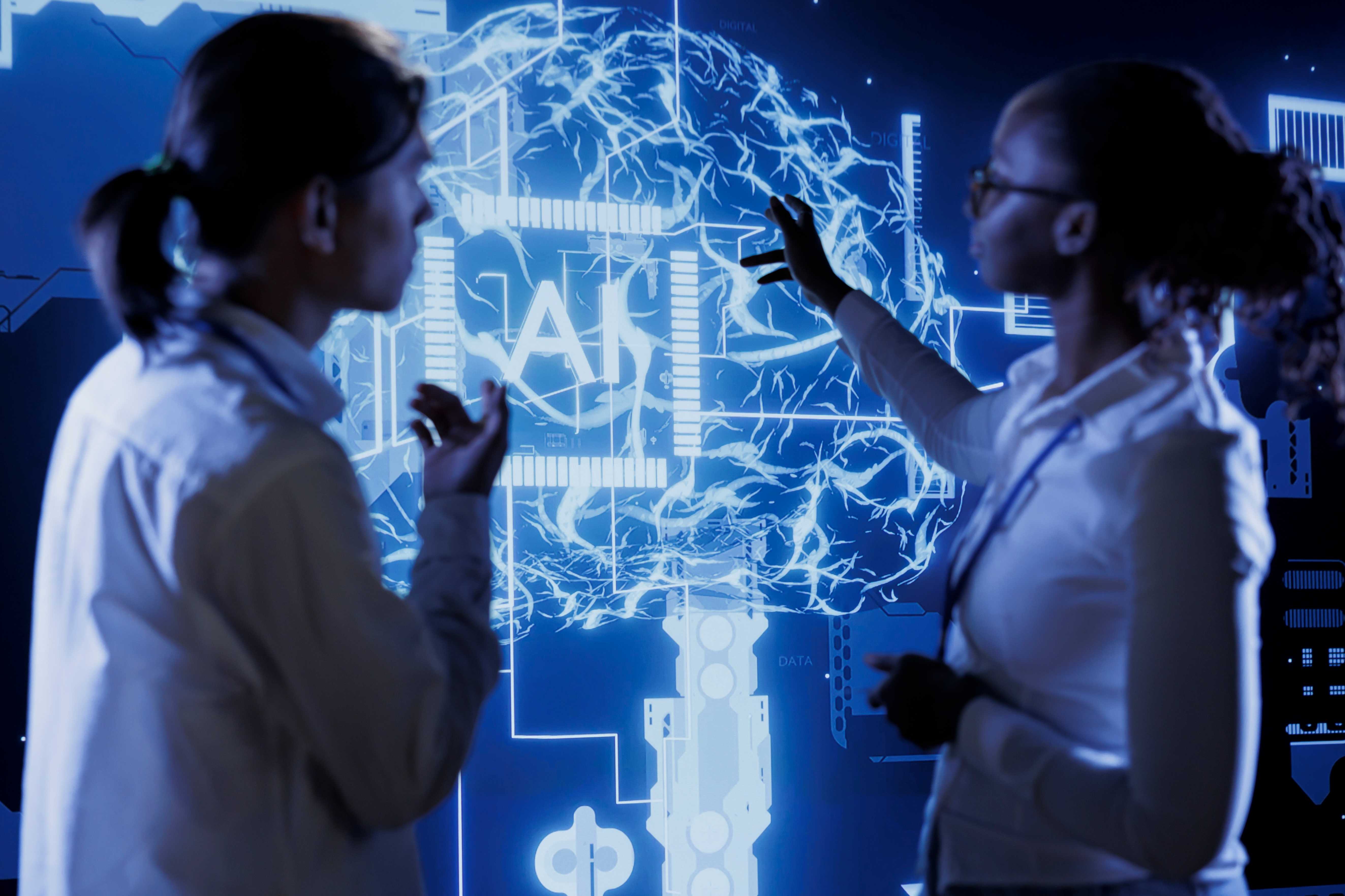 Los técnicos calificados proponen ideas sobre formas de utilizar la computación cognitiva de la IA para extraer información